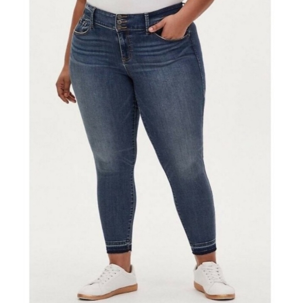 Torrid raw hem jeggings